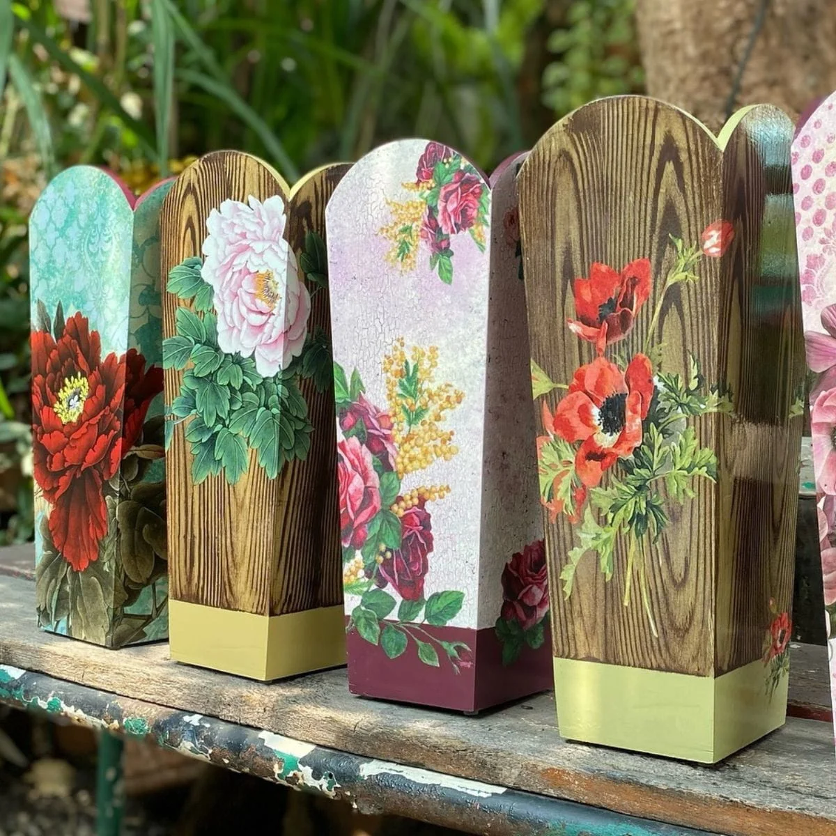 Seni Decoupage - Karya Seni oleh Nissa Nuraini